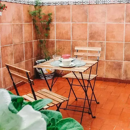 Feria Apartment *